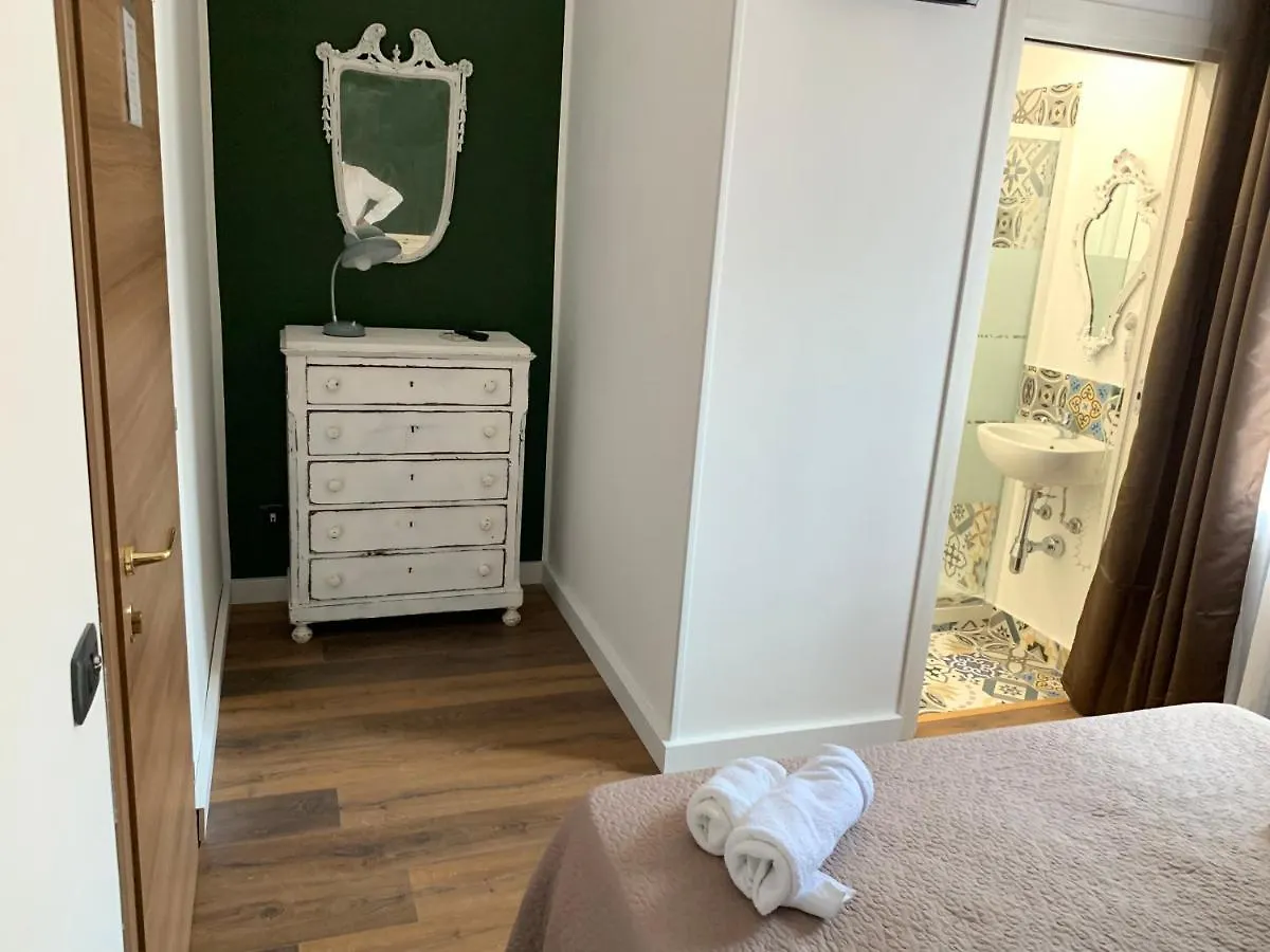 Cialoma B&B Palermo 2*,  Italië